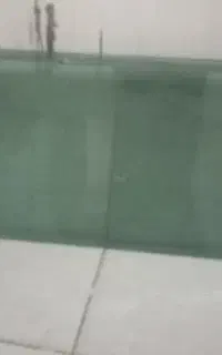 شیشه ۸میل سالم