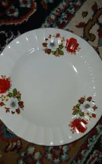 ده عددبشقاب چینی سالم جنس خوب قدیمی