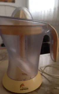 آب پرتقال گیری