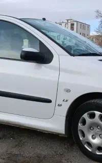 ۲۰۶ مدل ۱۳۹۶ tu3