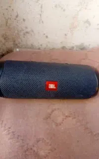 اسپیکر جی بی ال ضد اب