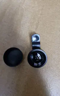 لنز عدسی زوم کننده