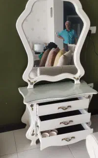 کنسول چوب و آینه