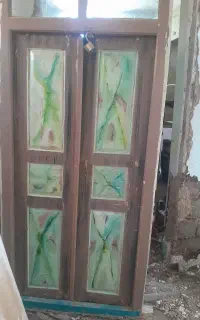 درب چوبی قدیمی نوستالژی