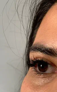 مدل مژه و ابرو می‌پذیرم قیمت ویژه مدل