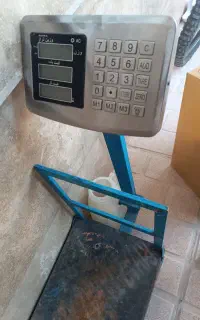 ترازوی 200کیلویی سالم