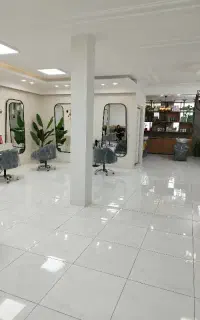 نظافتچی خانوم برای (سالن زیبایی)