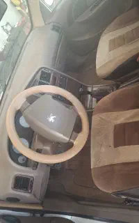 پارس سال مدل۹۲ دولکه رنگ داردهمش درحدی تیکه رنگ