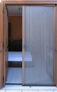 توری پلیسه در یو پی وی سی پنجره upvc شیشه بالکن