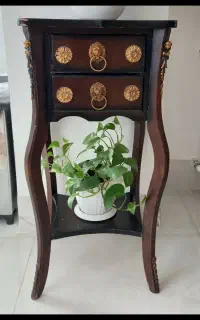 میز وساعت،تابلو