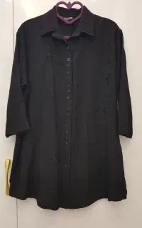 تعدادی شومیز ومانتو سایز ۴۴ ۴۶