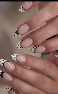 کاشت ناخن و تمامی خدمات زیبایی و آموزش کلیه لاین