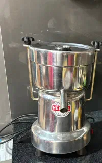 آبمیوه گیری هلال