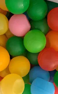 213 عدد توپ‌ استخری نو