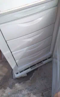 تعدادی یخچال
