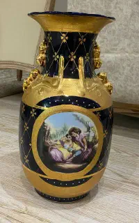 گلدون قدیمی