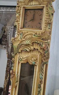 ساعت ایستاده منبت کاری شده و  خوش رنگ