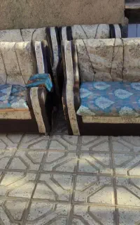 یه دست مبل ۷نفره و دوتا کمد