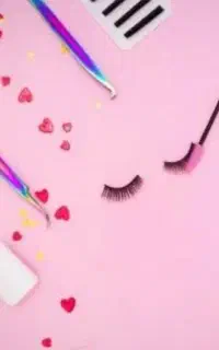 مدل برای کاشت مژه