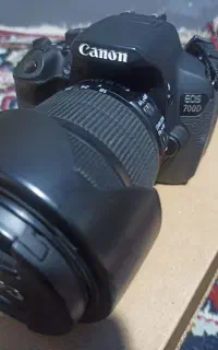 دوربین Canon 700d با لنز ۱۸ـ۱۳۵
