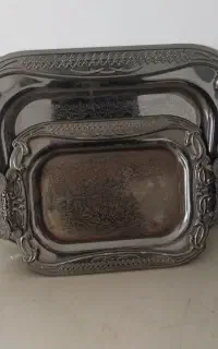 سینی فلزی