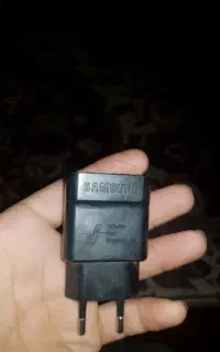 ساعت و شارژر اصلی