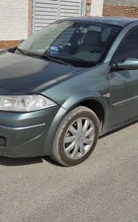 مگان ۲۰۰۰ اتوماتیک، بدون قطعه تعویضی ، لاستیک نو