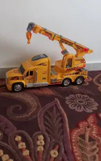 اساب بازی کودک *اسکوتر و ماشین و عروسک