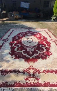 فرش ۱۲ متری و میز تلوزیون