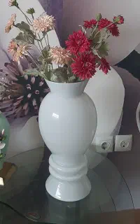 گلدان کنارسالنی باگل