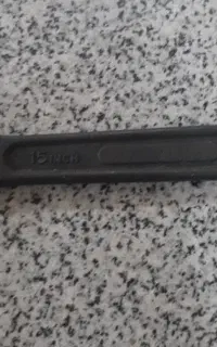 اعددآچارفرانسه ۱۵اینج و۱عددچرخ خیاطی