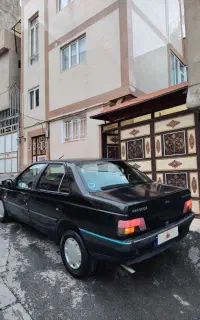 پژو 405 مدل 81