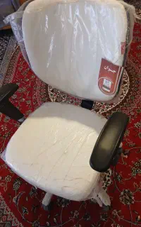 صندلی پمپی مارک جوان