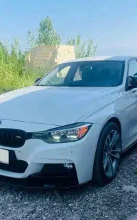 BMW320i
