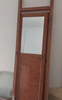 درب آلمینیموم حمام و سرویس بهداشتی