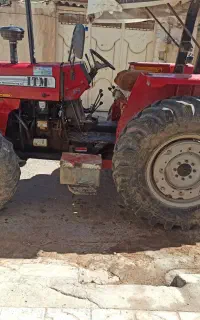 تراکتور 800