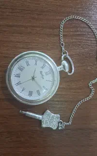 ساعت کوکی قدیمی rethyo