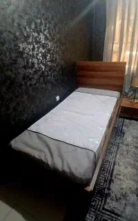 تخت یک نفره ام دی اف.همراه با تشک و کفی وعسلی.نو