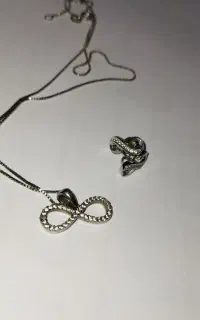 گردنبند و گوشواره نقره