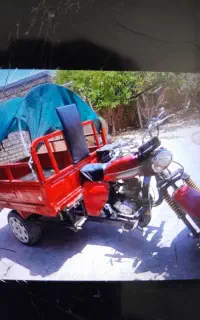 یک دستگاه متور سه چرخ