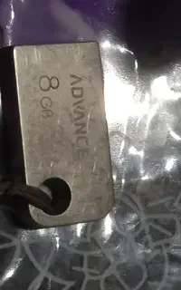 USB ADVANCE 8GB