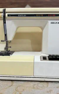 چرخ خیاطی ژانومه ۶۲۷