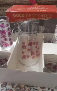 لیوان و استکان کمر باریک دیس چینی گل قرمز