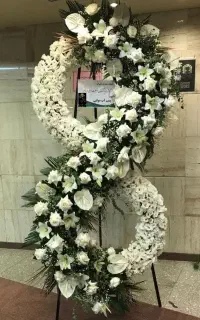 تاج گل مدل هلالی
