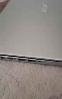 لپتاپ ایسر corei5نسل۱۱. ram8.  256ssd