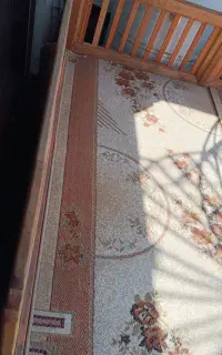 تخت چوبی ، با چوب جنگلی