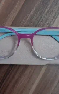 عینک مطالعه درجه یک و نو