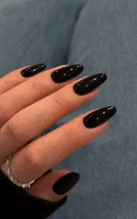 سلام زیبا ترین ناخن هارو با من داشته باش با فقط۳۷۰