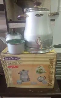 کتری قوری در حد نو سالم