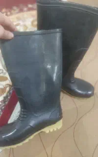 یک جفت چکمه سایز پا ۴۰